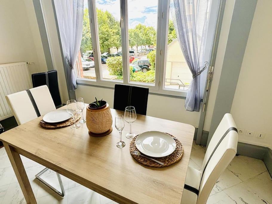 Le Magaline Apartment Sainte-Savine Екстериор снимка