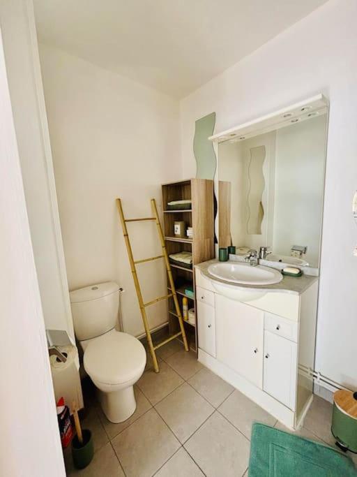 Le Magaline Apartment Sainte-Savine Екстериор снимка