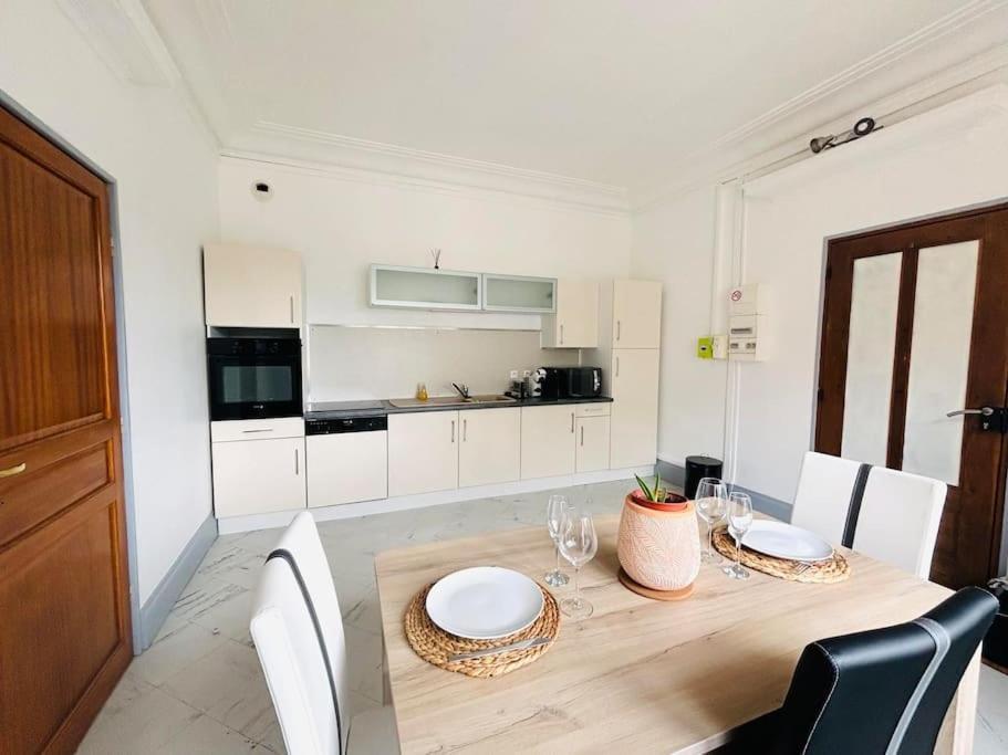 Le Magaline Apartment Sainte-Savine Екстериор снимка